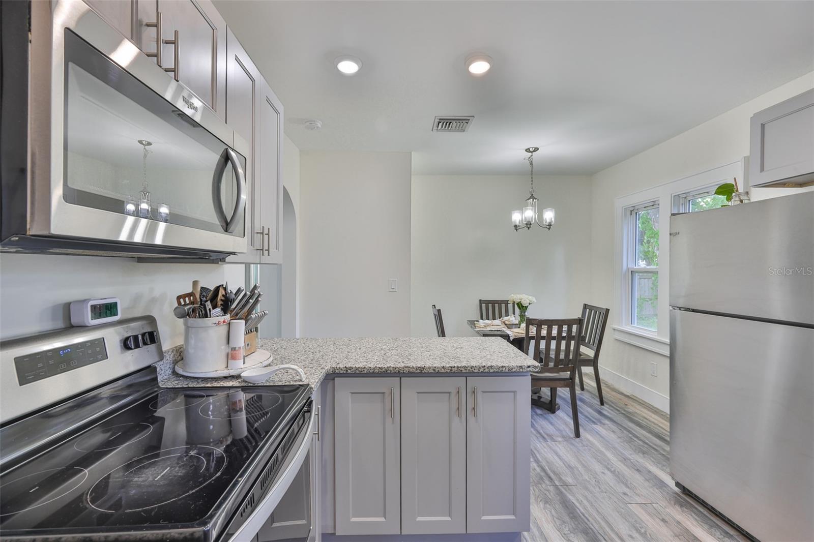 Image 11 of 31 For 6436 30th Street N