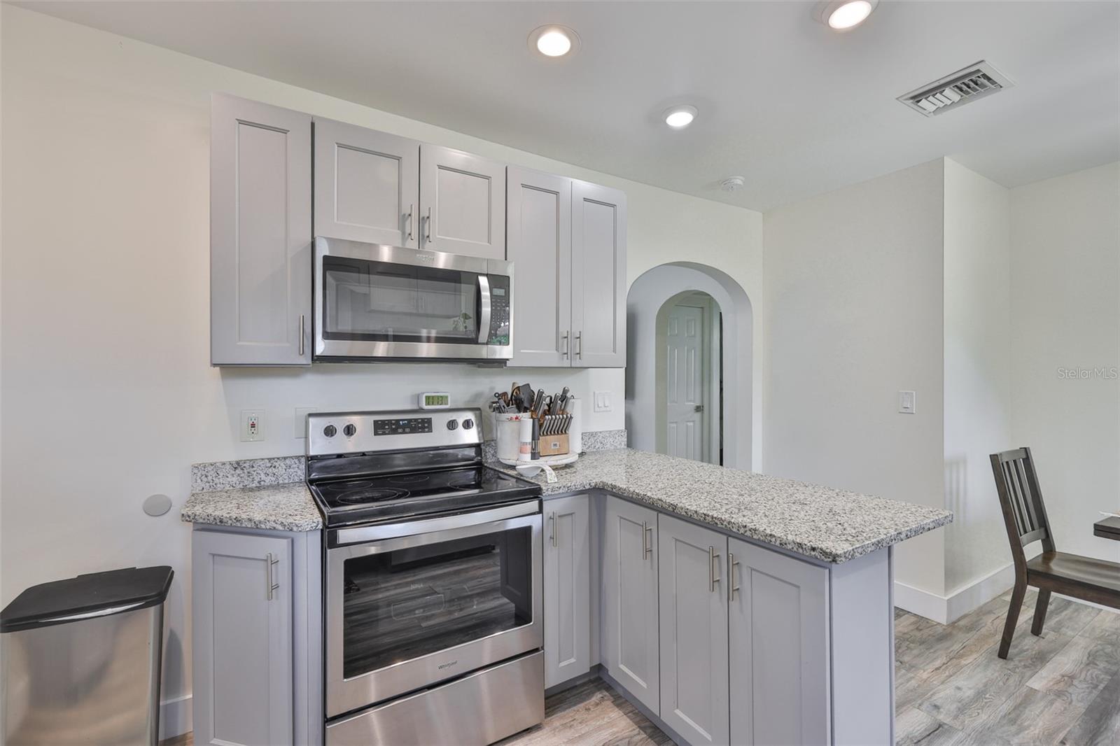 Image 12 of 31 For 6436 30th Street N