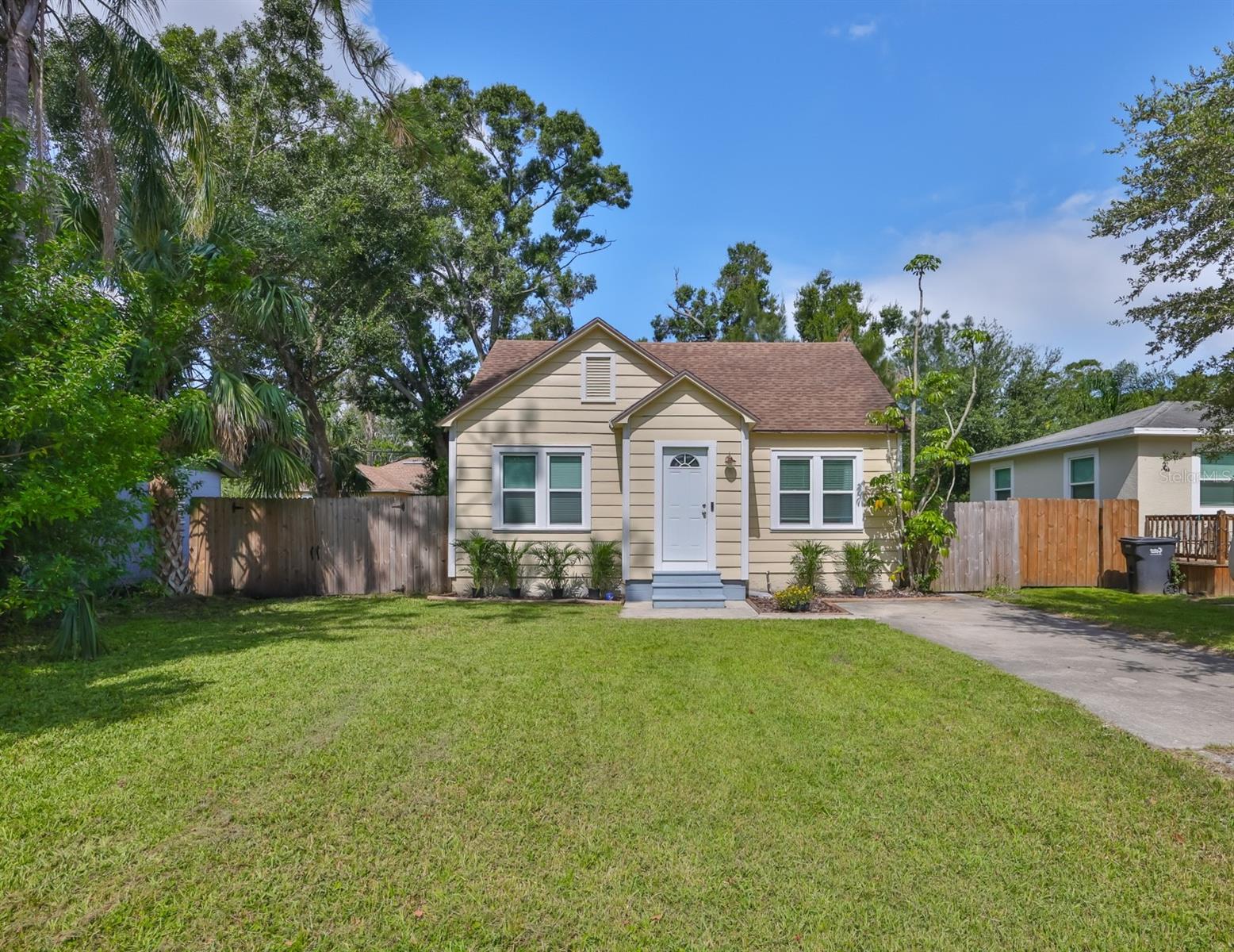 Image 3 of 31 For 6436 30th Street N
