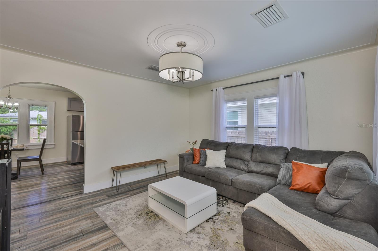 Image 6 of 31 For 6436 30th Street N