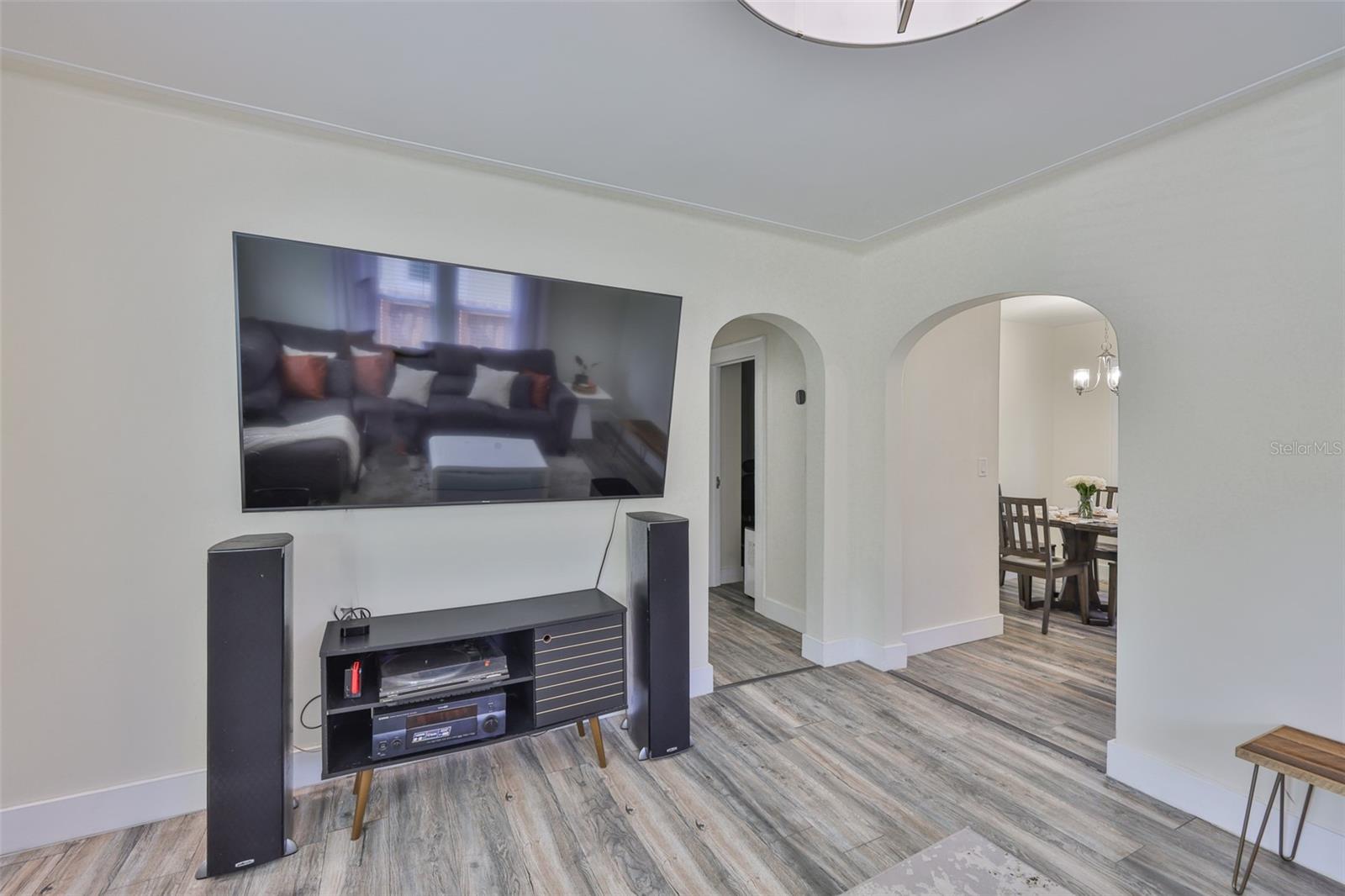 Image 7 of 31 For 6436 30th Street N