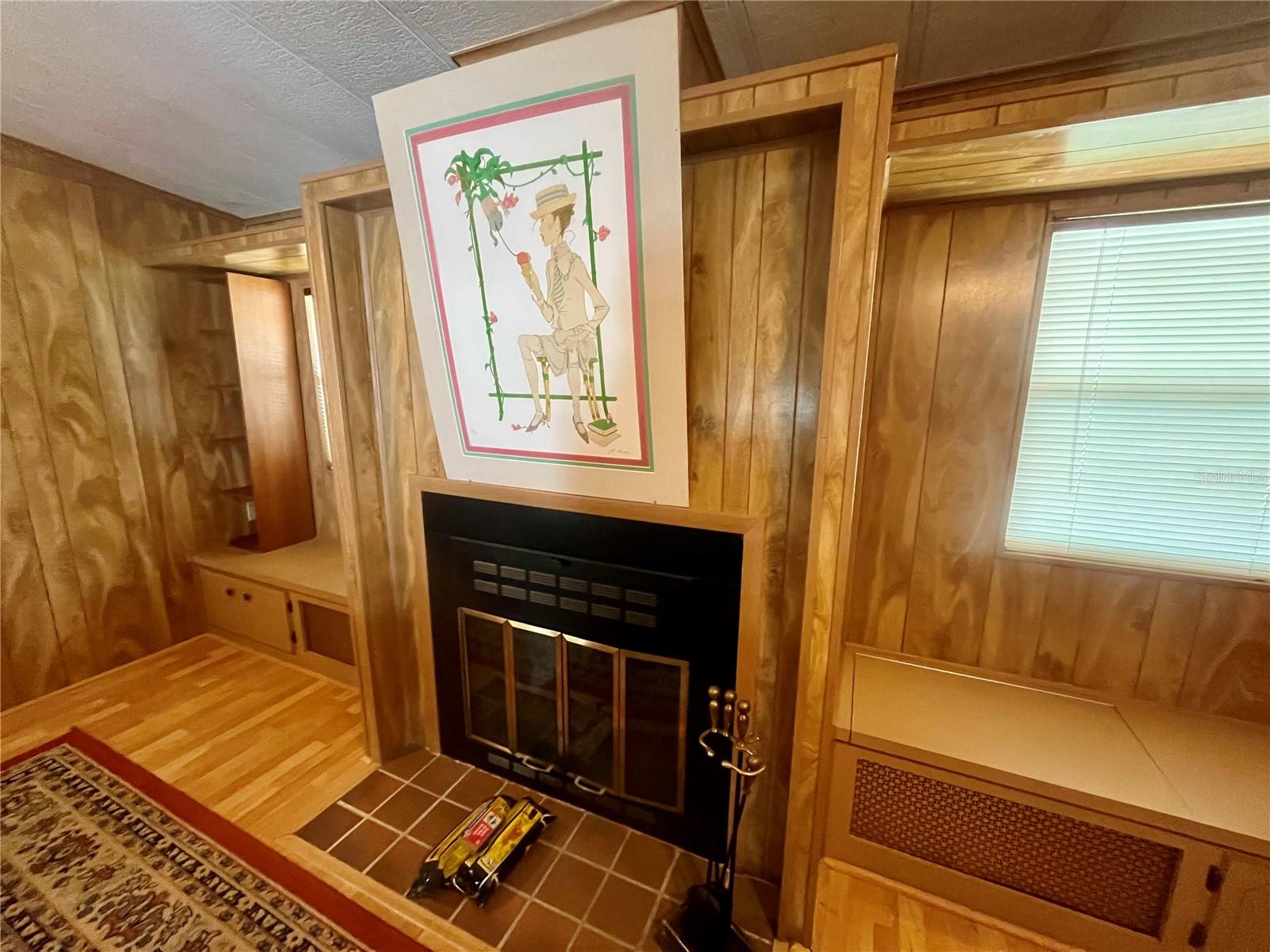 Image 7 of 28 For 162 Hickory Gate Drive