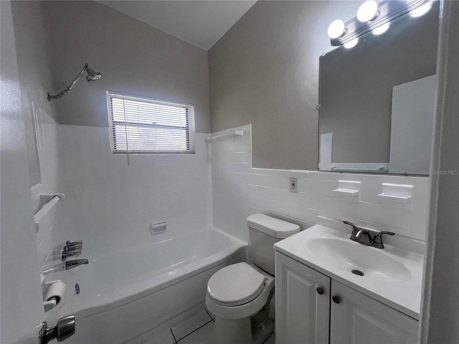 Image 10 of 21 For 4415 13th Avenue N