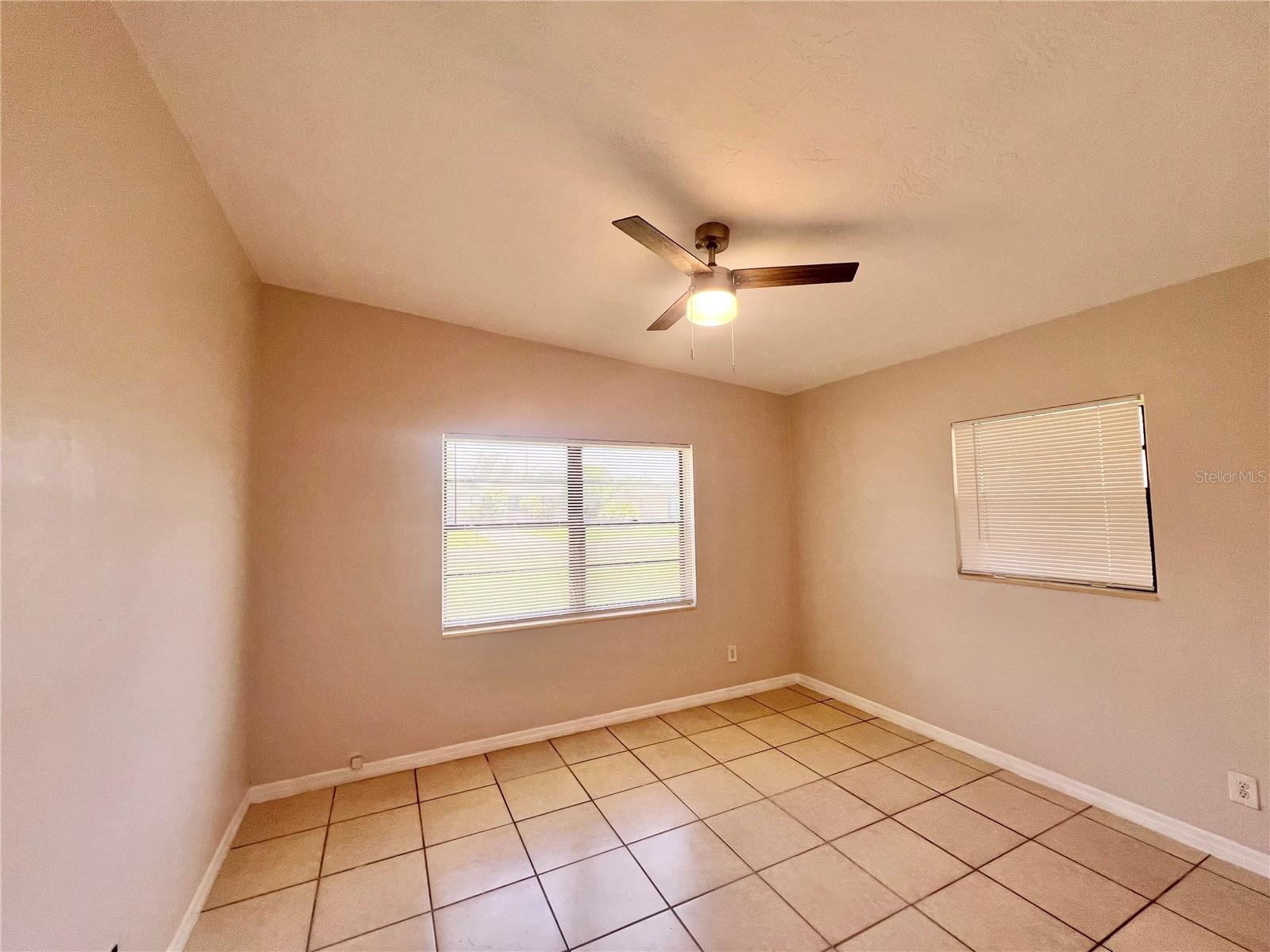 Image 16 of 21 For 4415 13th Avenue N