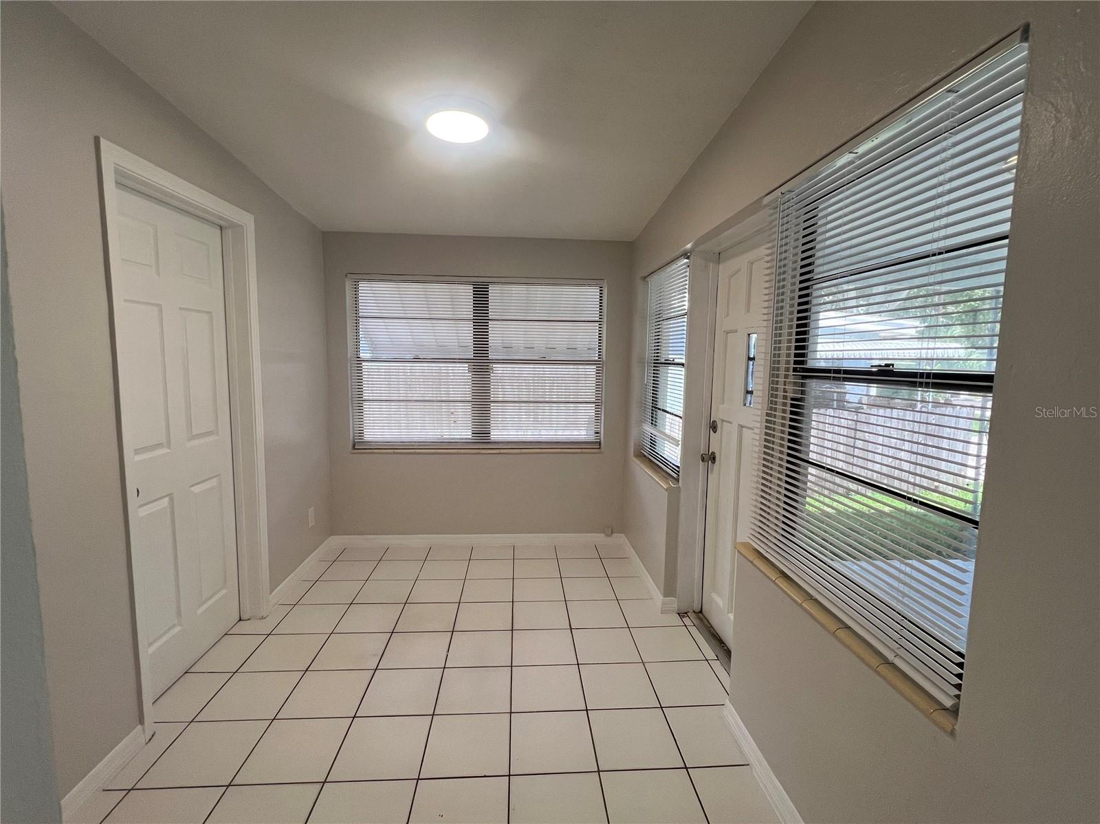 Image 19 of 21 For 4415 13th Avenue N