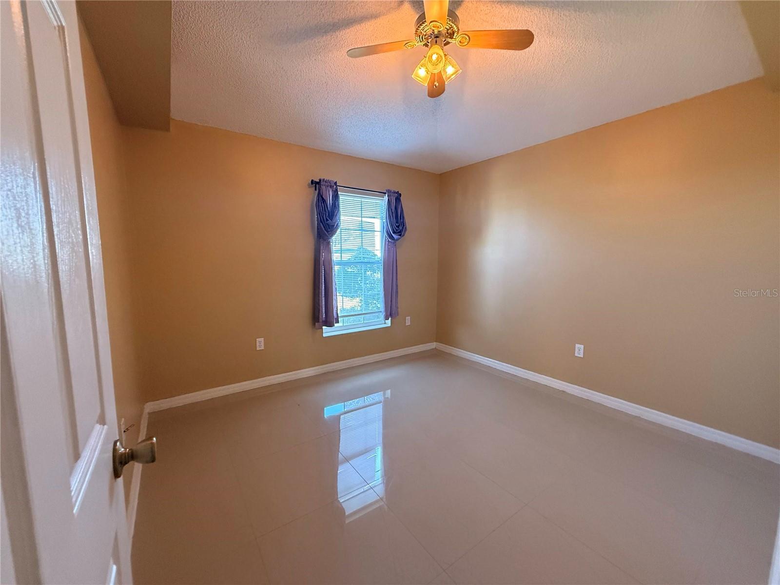 Image 10 of 15 For 2075 4th Avenue Sw