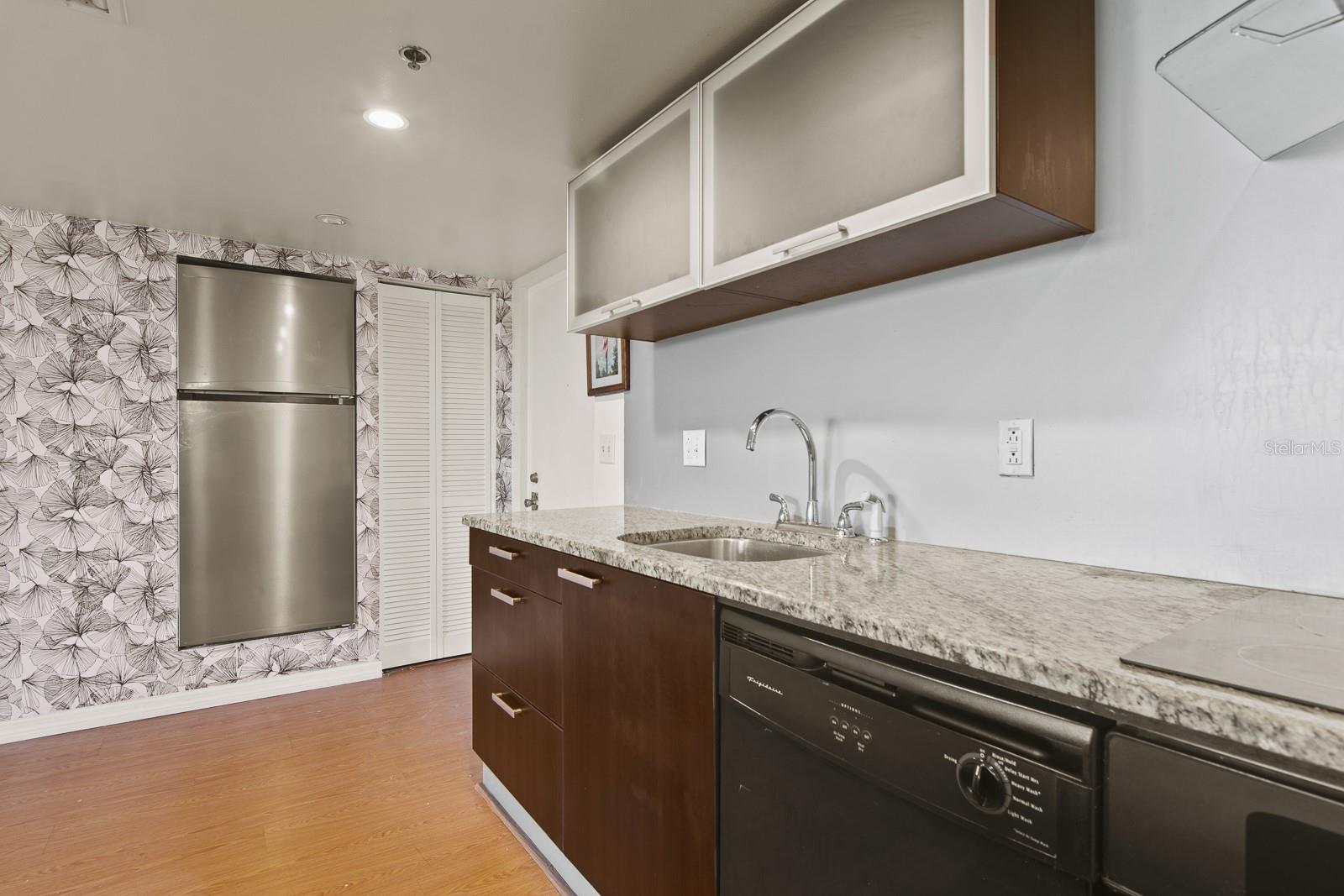 Image 10 of 28 For 701 Madison Avenue 317