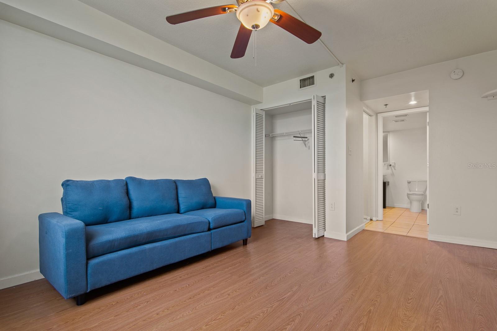 Image 16 of 28 For 701 Madison Avenue 317