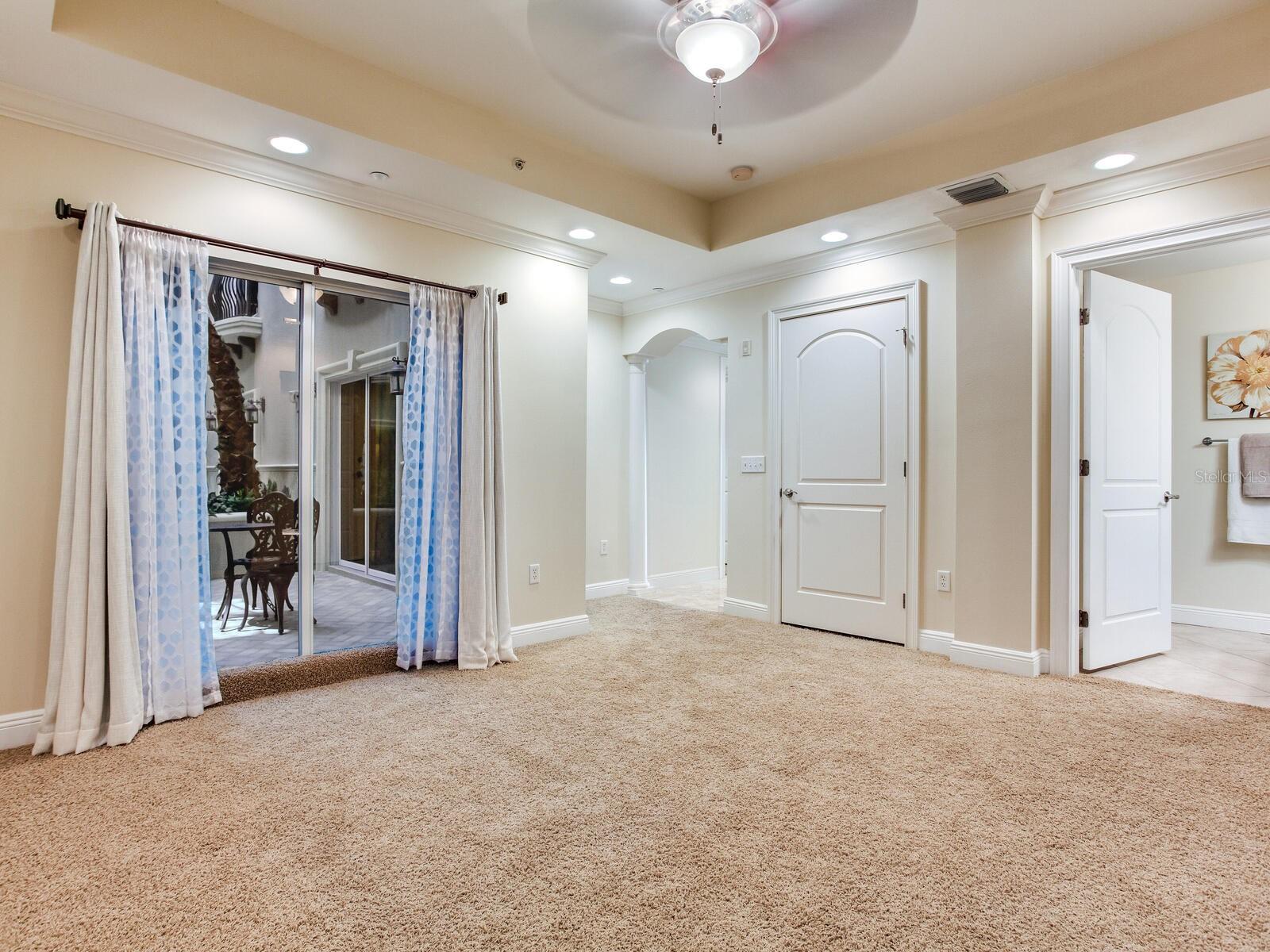 Image 24 of 36 For 604 Gulf Boulevard 203