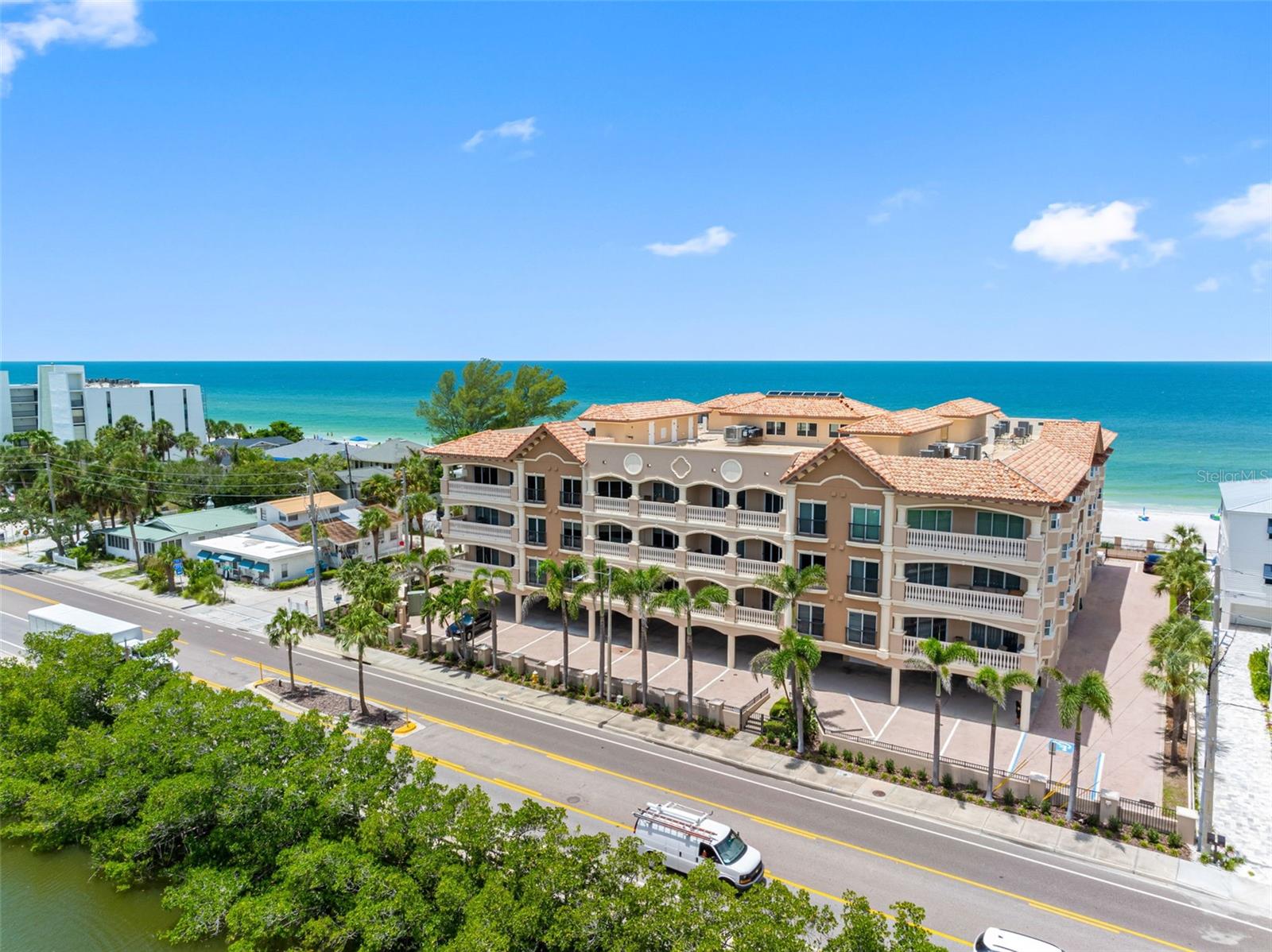 Image 32 of 36 For 604 Gulf Boulevard 203