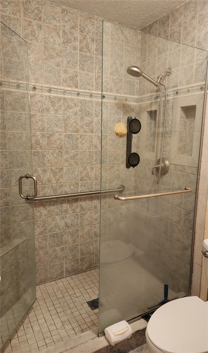 Image 22 of 23 For 632 Red Oak Circle 104