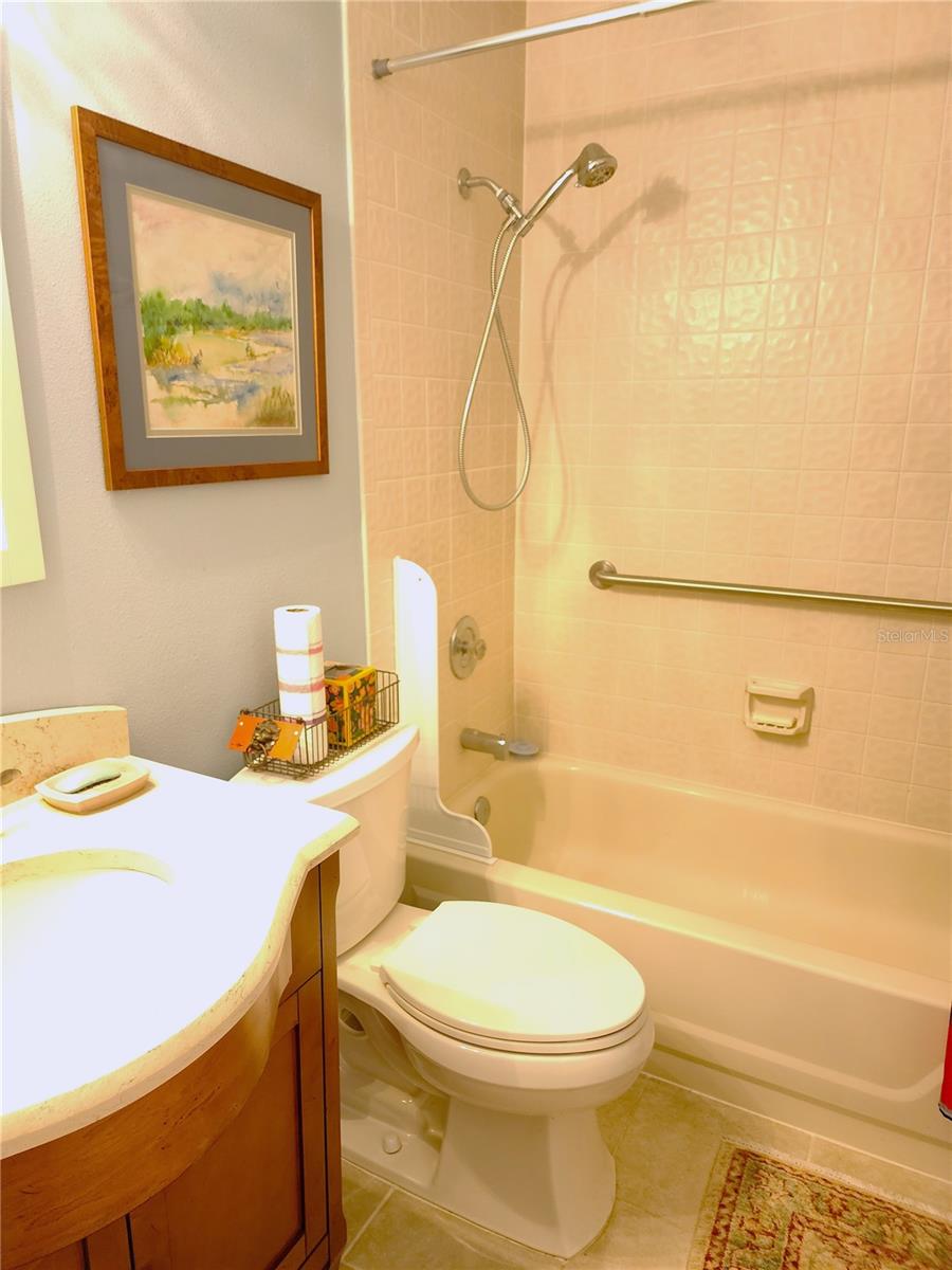 Image 23 of 23 For 632 Red Oak Circle 104