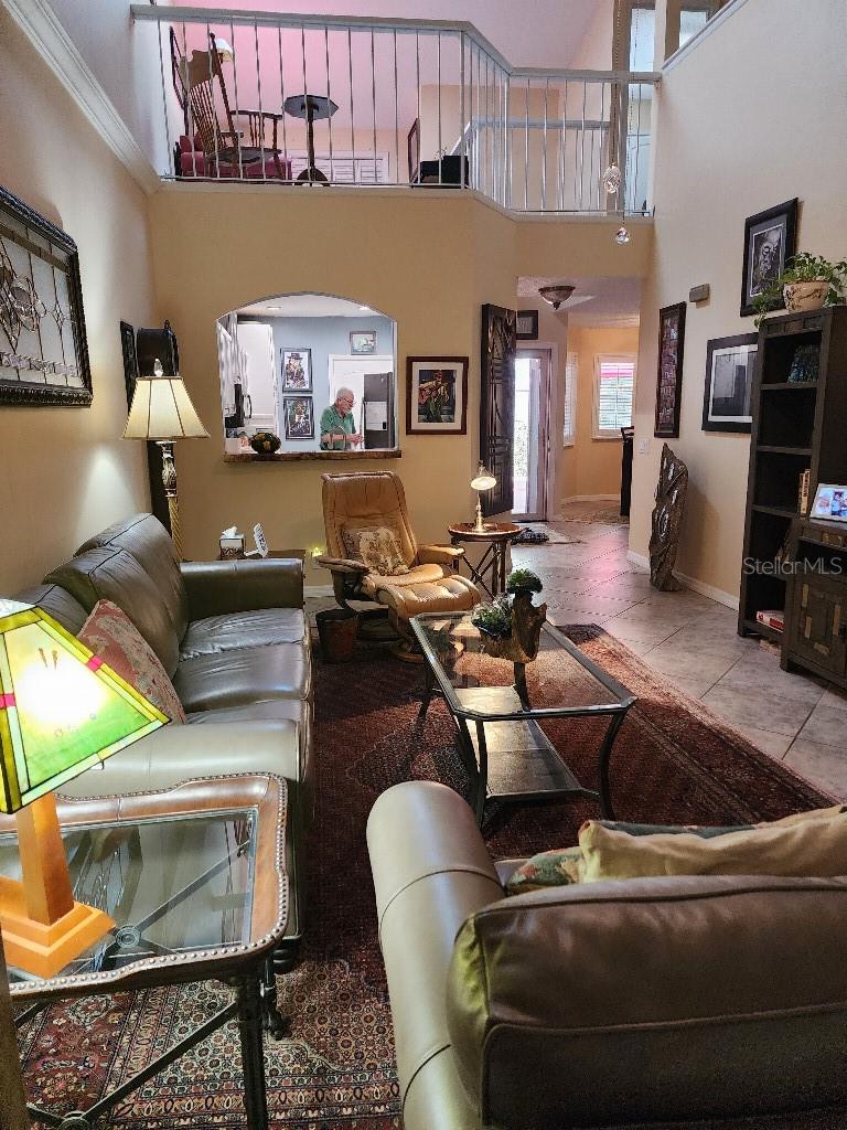 Image 7 of 23 For 632 Red Oak Circle 104