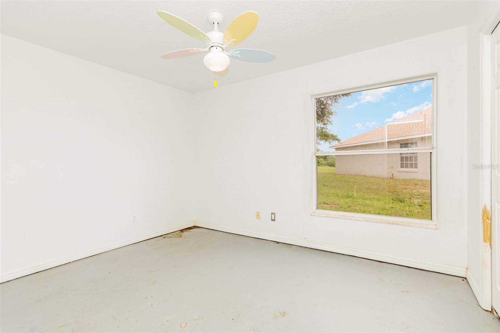 Image 18 of 25 For 11808 Ridge View Circle