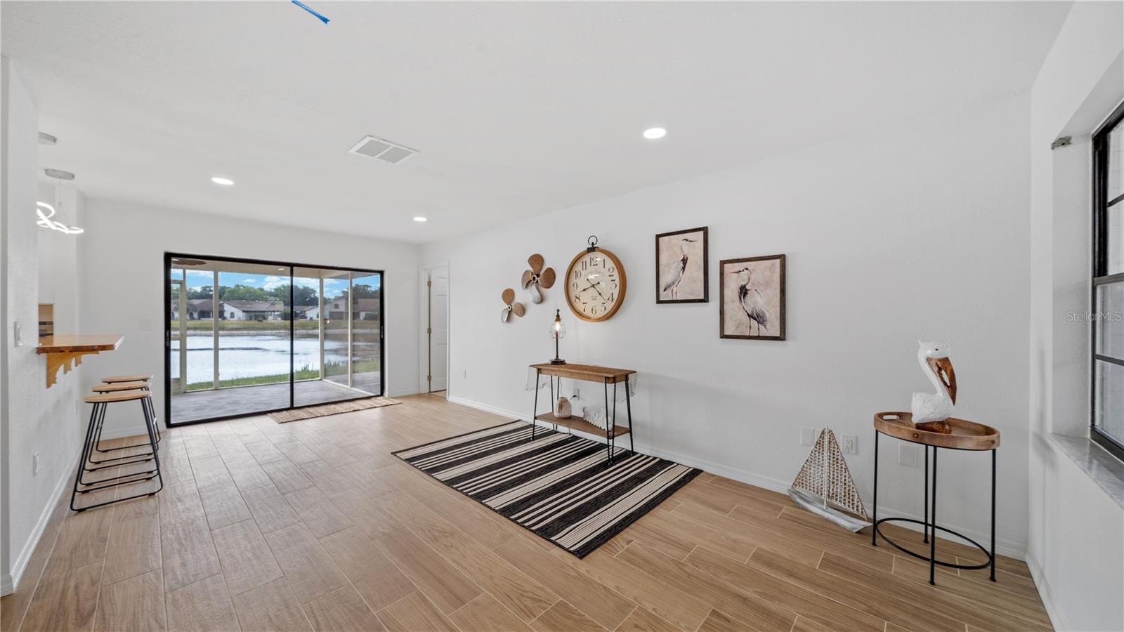 Image 2 of 12 For 8050 Roxburgh Court