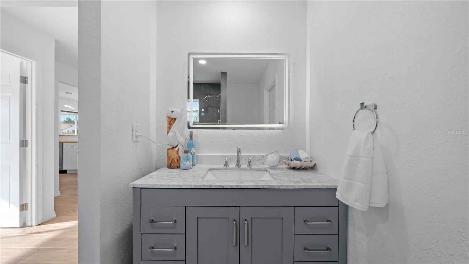 Image 7 of 12 For 8050 Roxburgh Court