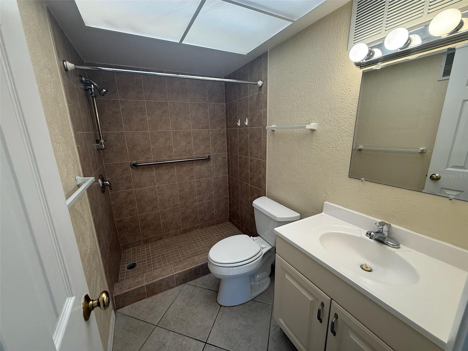 Image 13 of 20 For 14130 Rosemary Lane 6312