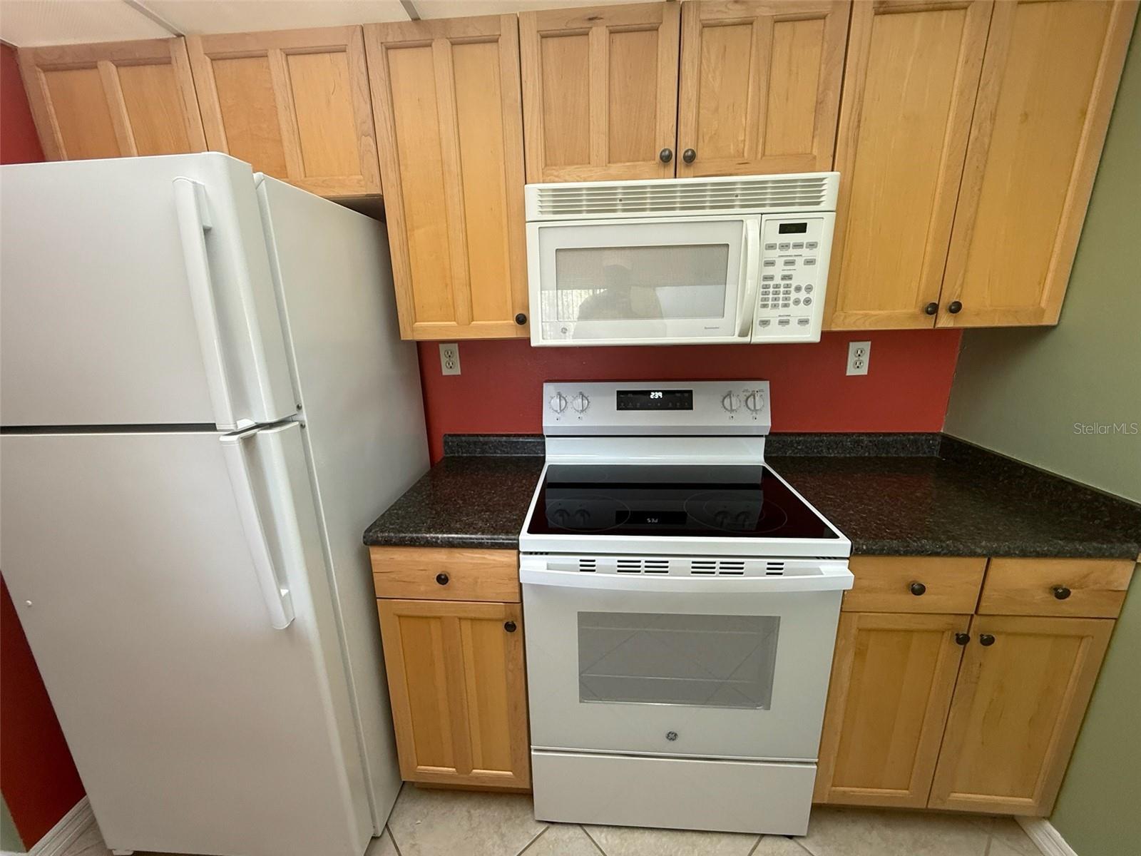 Image 5 of 20 For 14130 Rosemary Lane 6312