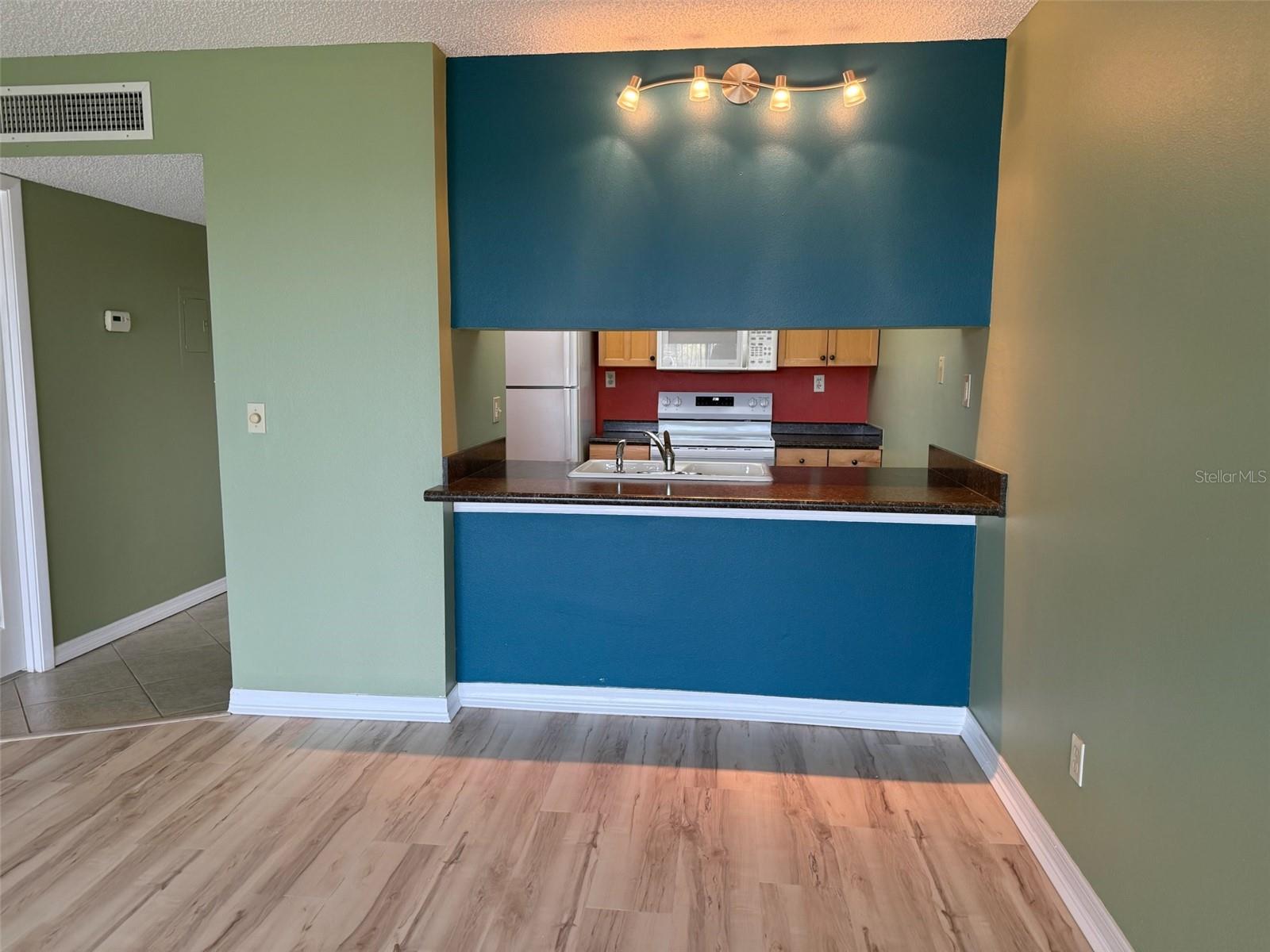 Image 7 of 20 For 14130 Rosemary Lane 6312
