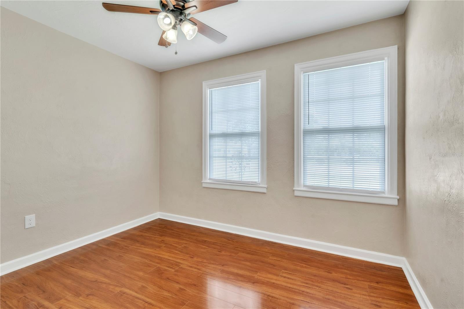 Image 15 of 42 For 3530 16th Street N