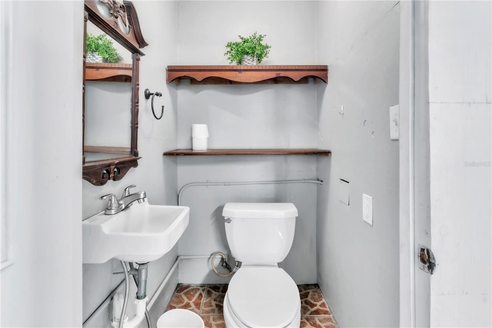 Image 22 of 42 For 3530 16th Street N