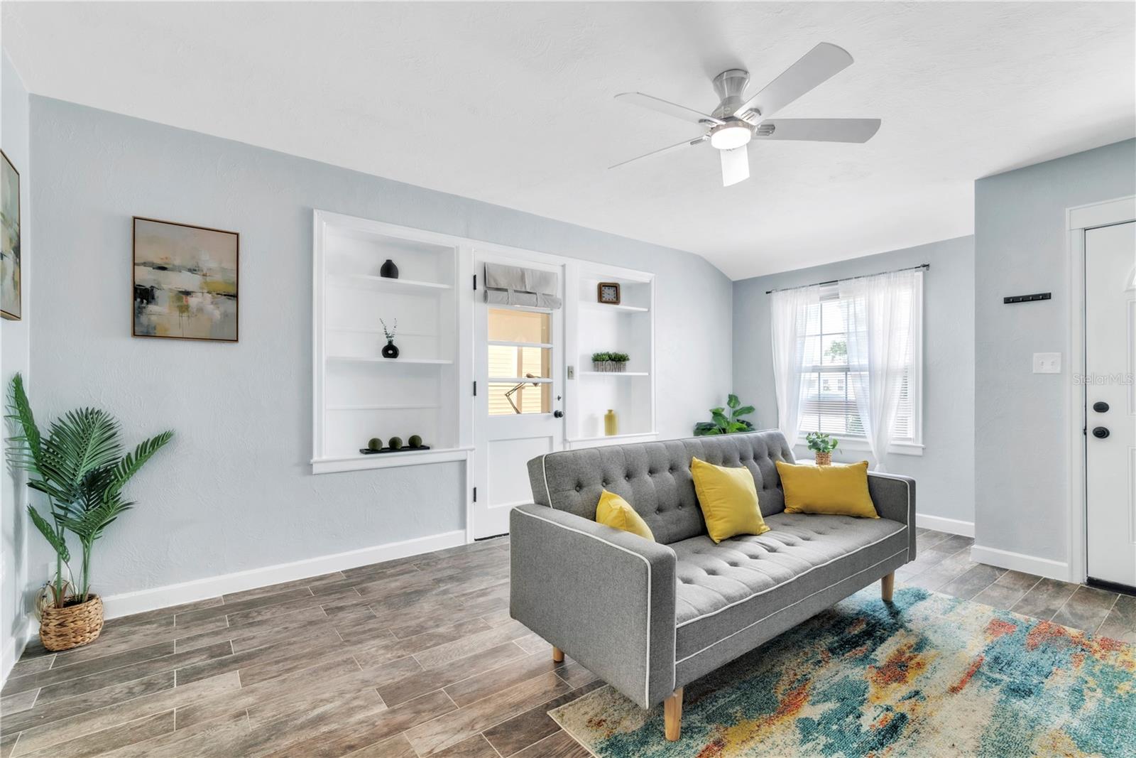 Image 5 of 42 For 3530 16th Street N