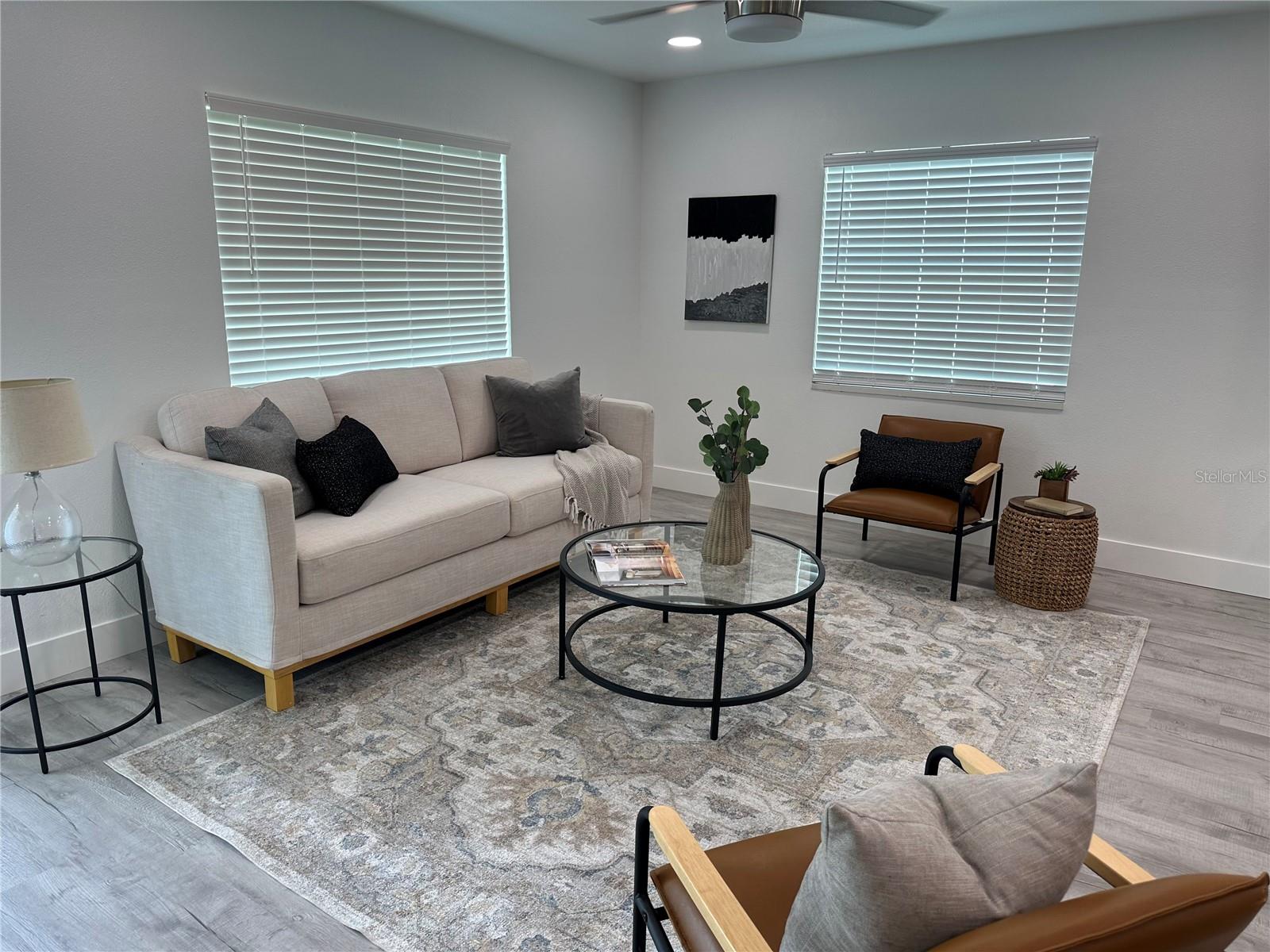 Image 10 of 29 For 2402 Thrace Street