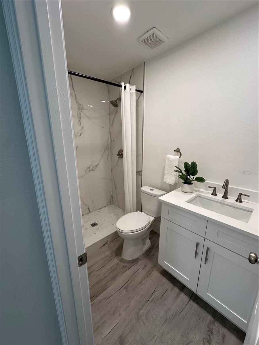 Image 17 of 29 For 2402 Thrace Street