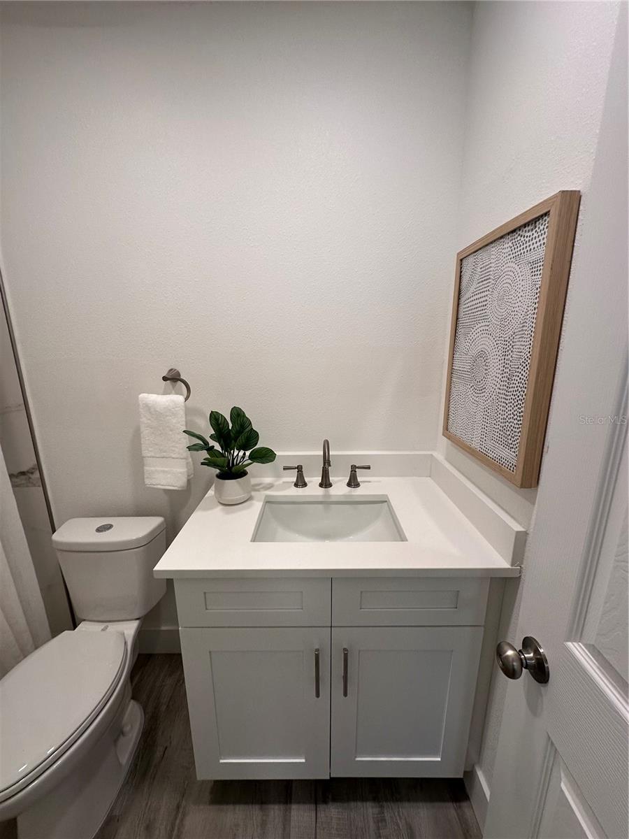 Image 18 of 29 For 2402 Thrace Street