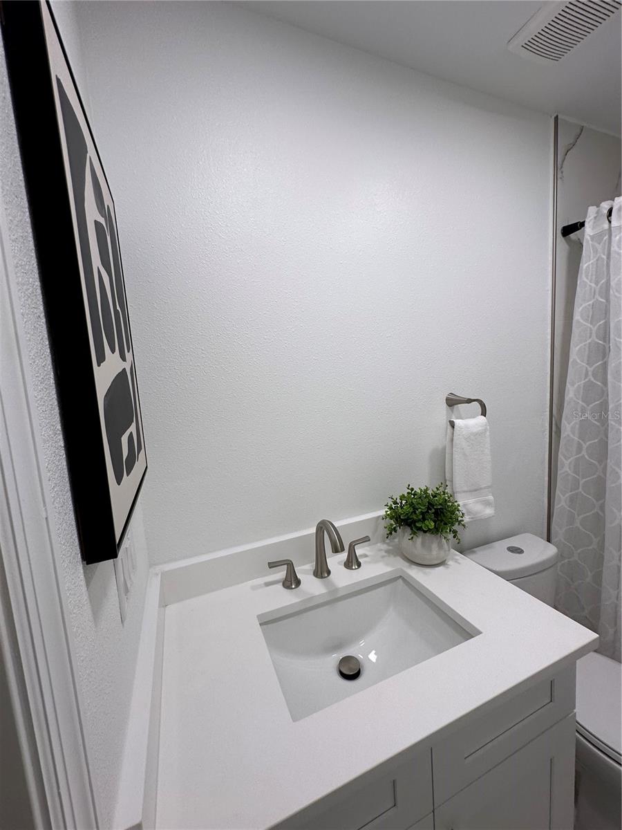 Image 20 of 29 For 2402 Thrace Street