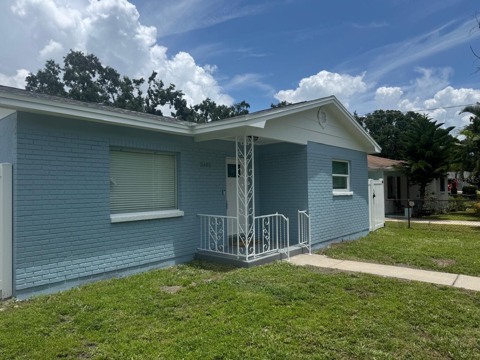 Image 4 of 29 For 2402 Thrace Street