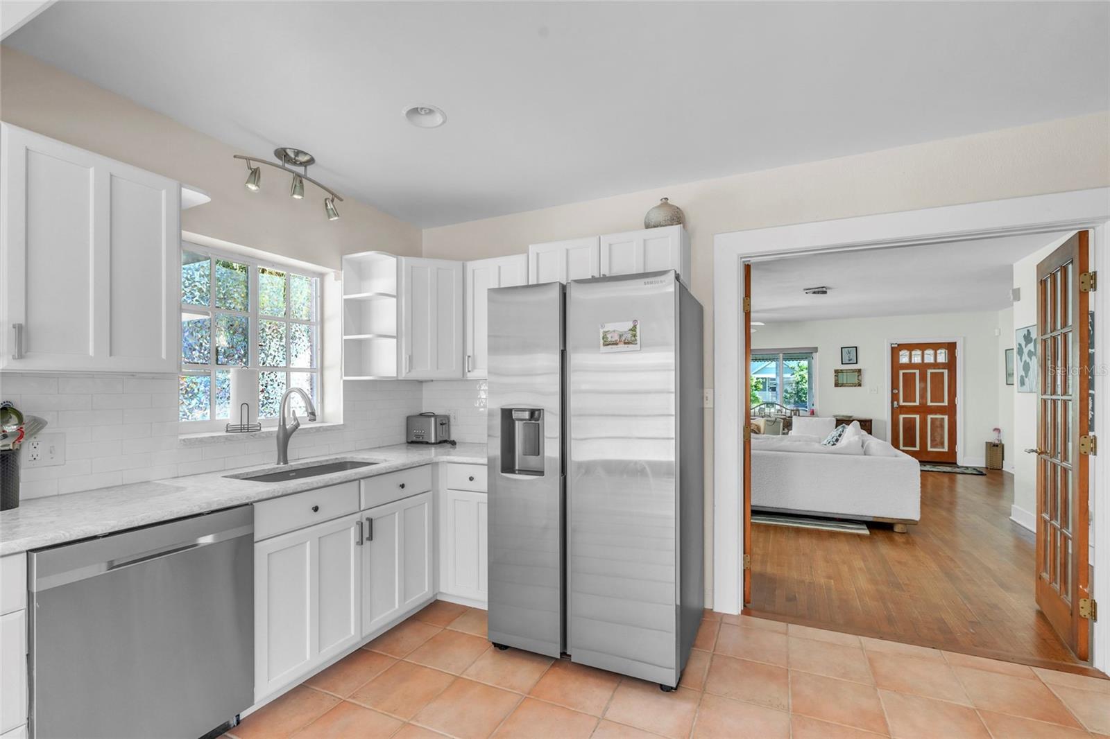 Image 13 of 34 For 451 25th Avenue N