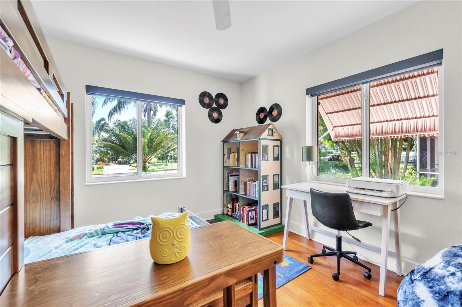 Image 20 of 34 For 451 25th Avenue N