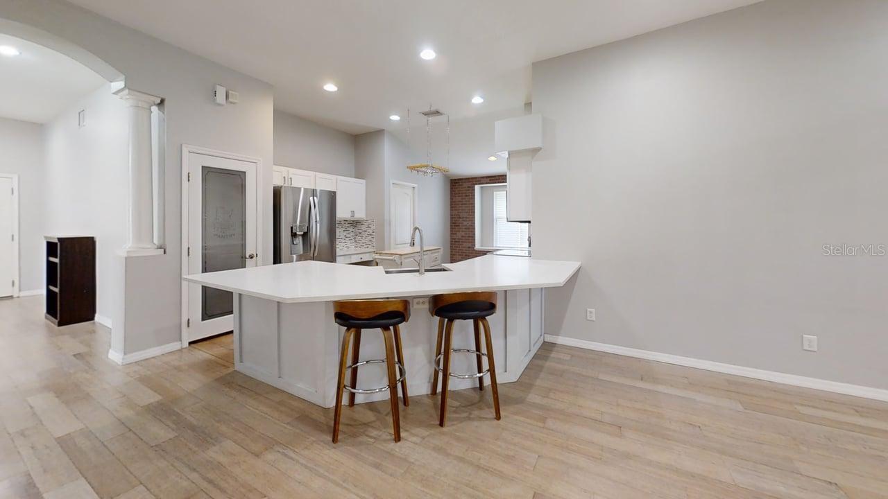 Image 11 of 53 For 21823 Waverly Shores Lane