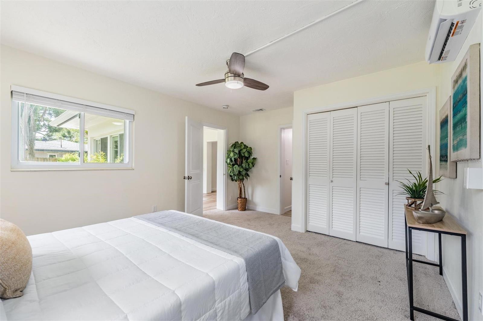 Image 16 of 29 For 559 Oakwood Drive