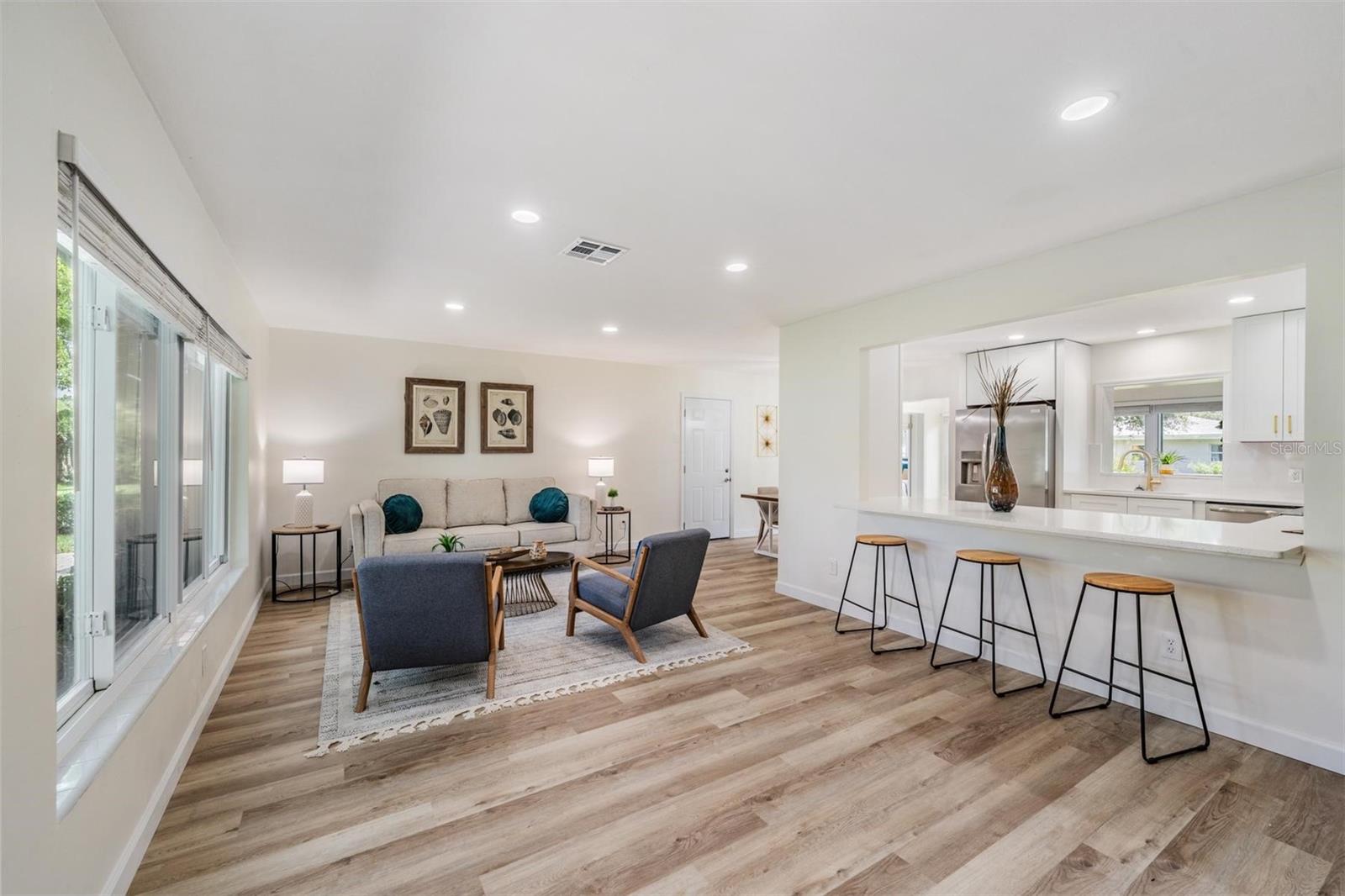 Image 6 of 29 For 559 Oakwood Drive
