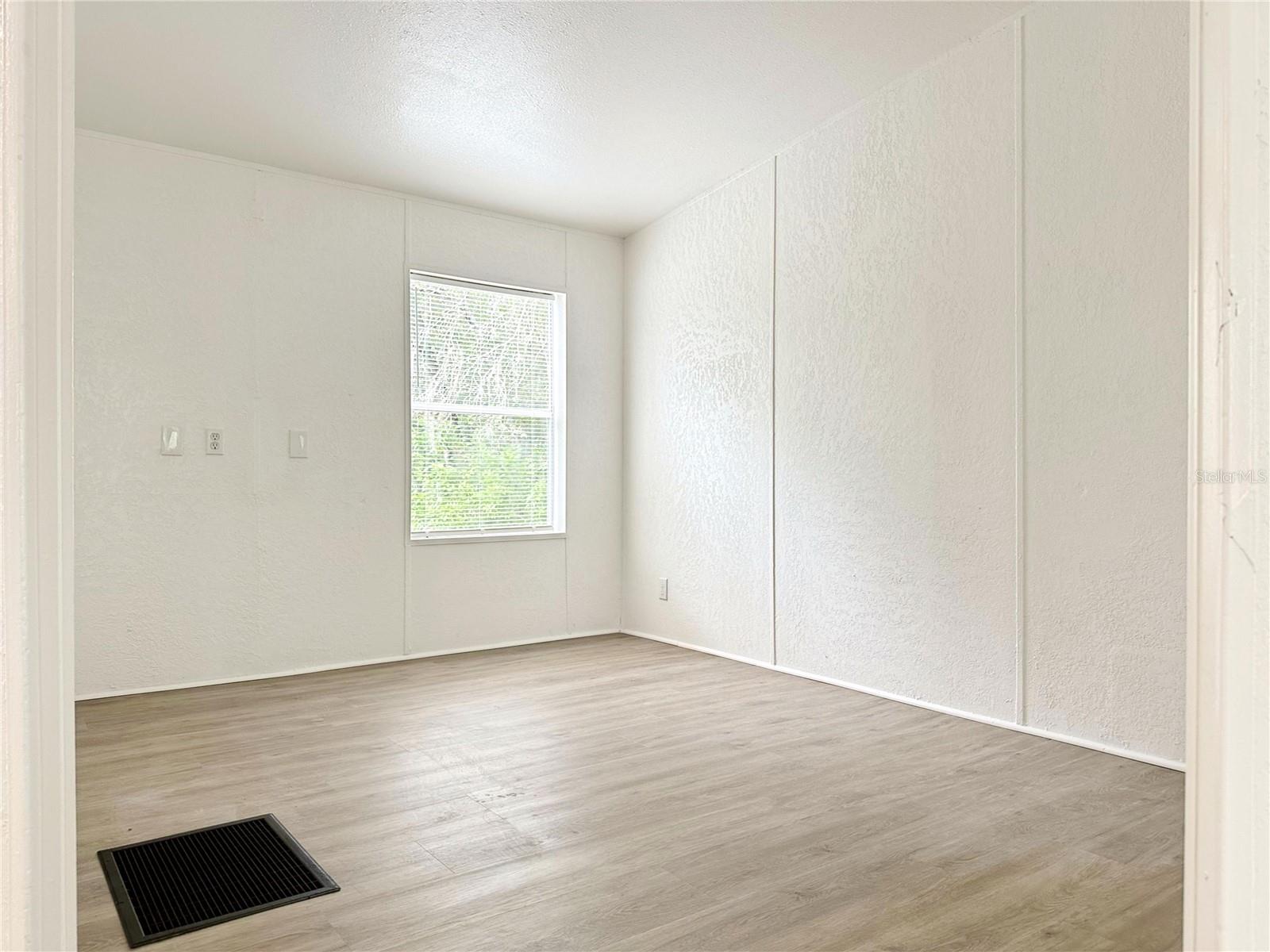 Image 12 of 23 For 16347 Breakwater Lane