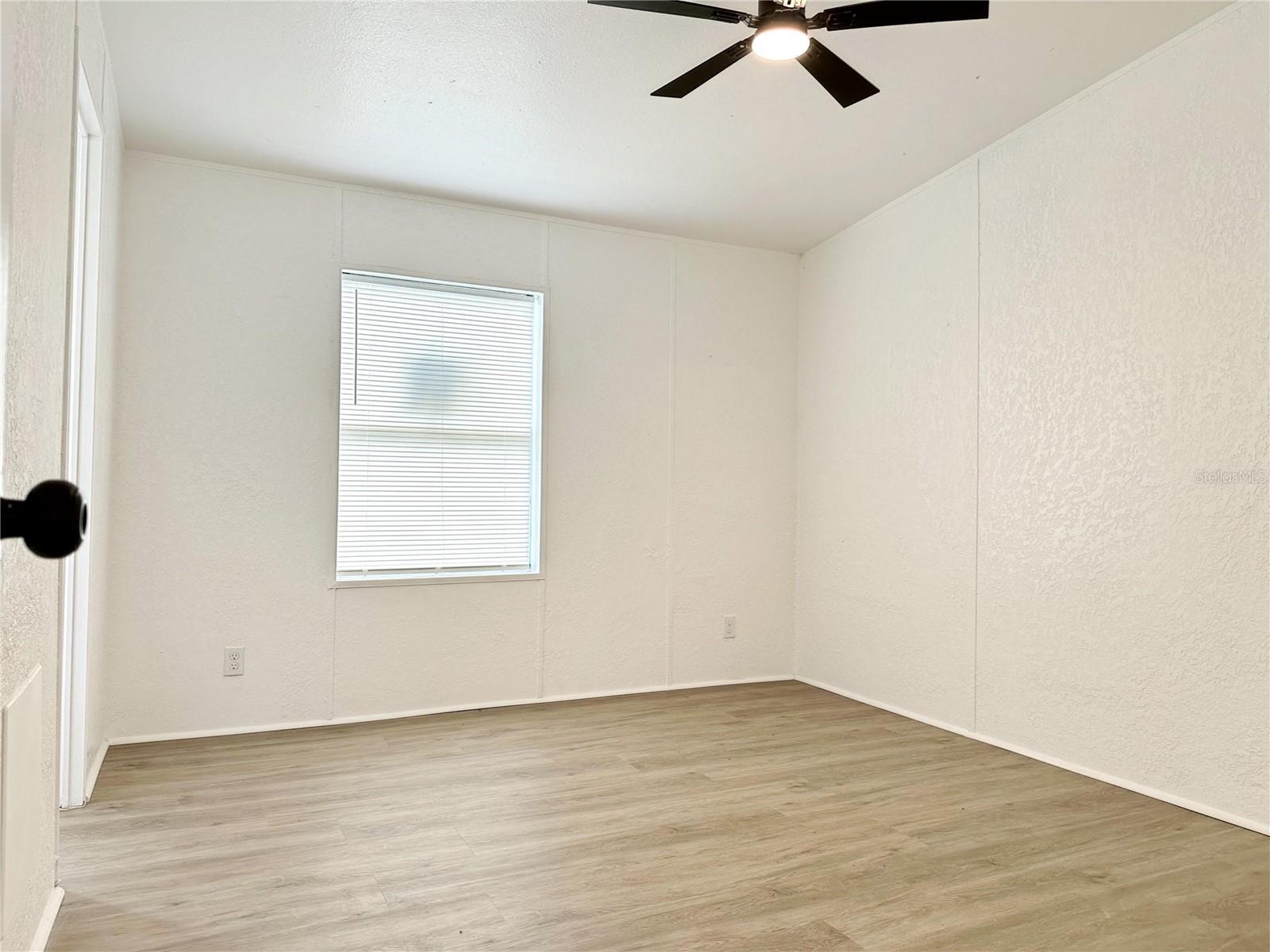 Image 18 of 23 For 16347 Breakwater Lane