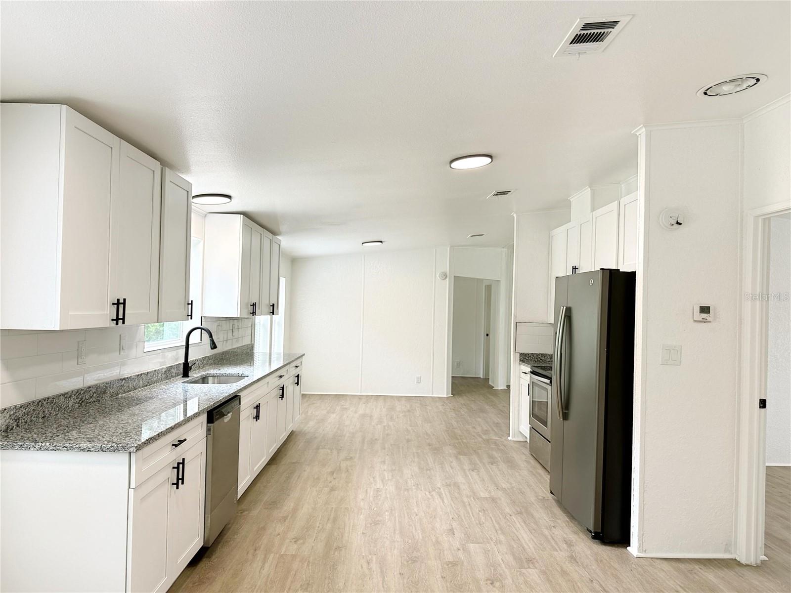 Image 6 of 23 For 16347 Breakwater Lane