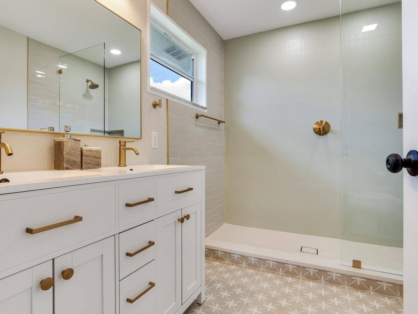 Image 34 of 42 For 4431 Trilby Avenue