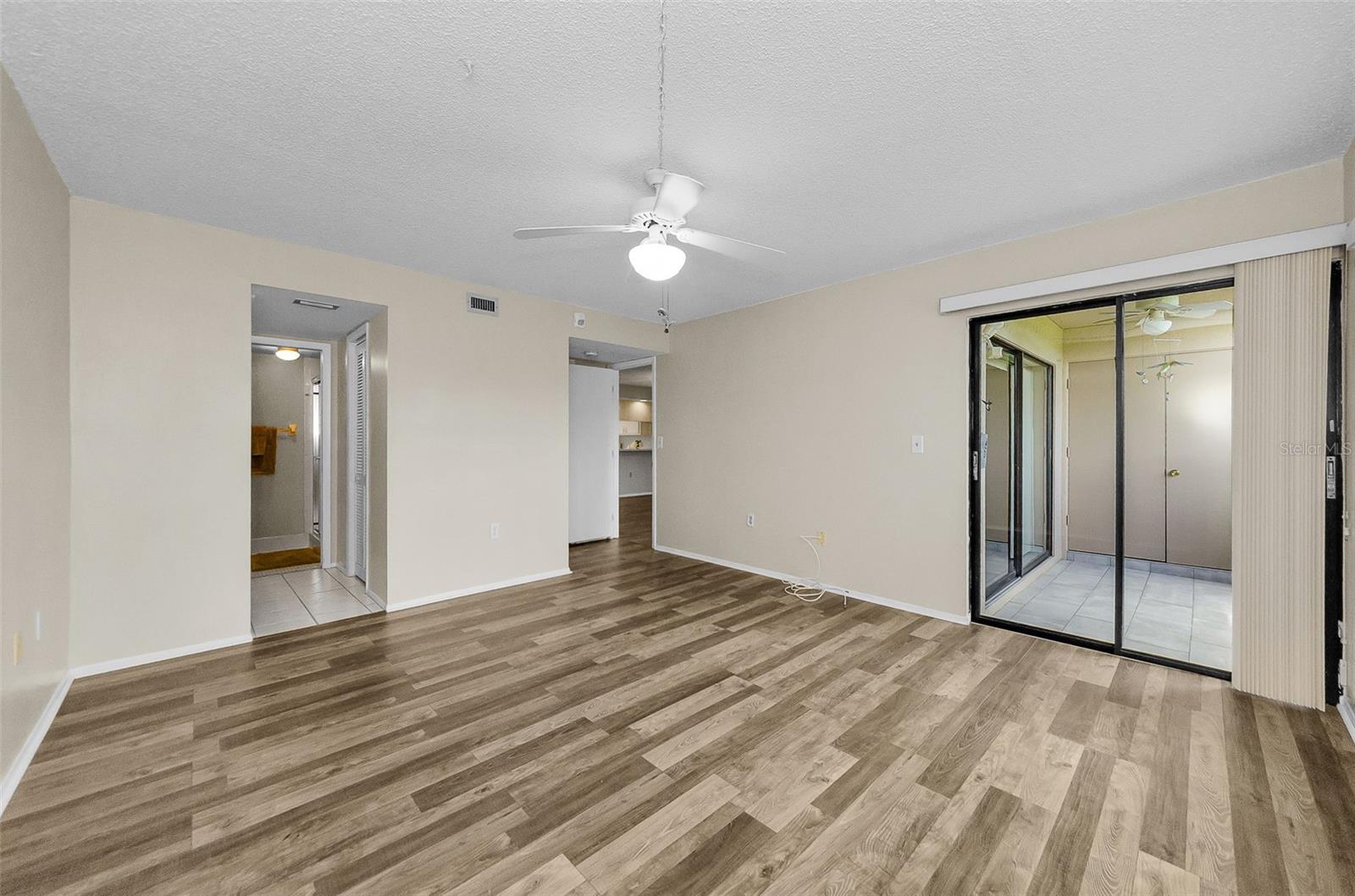 Image 23 of 44 For 213 Mary Drive 213