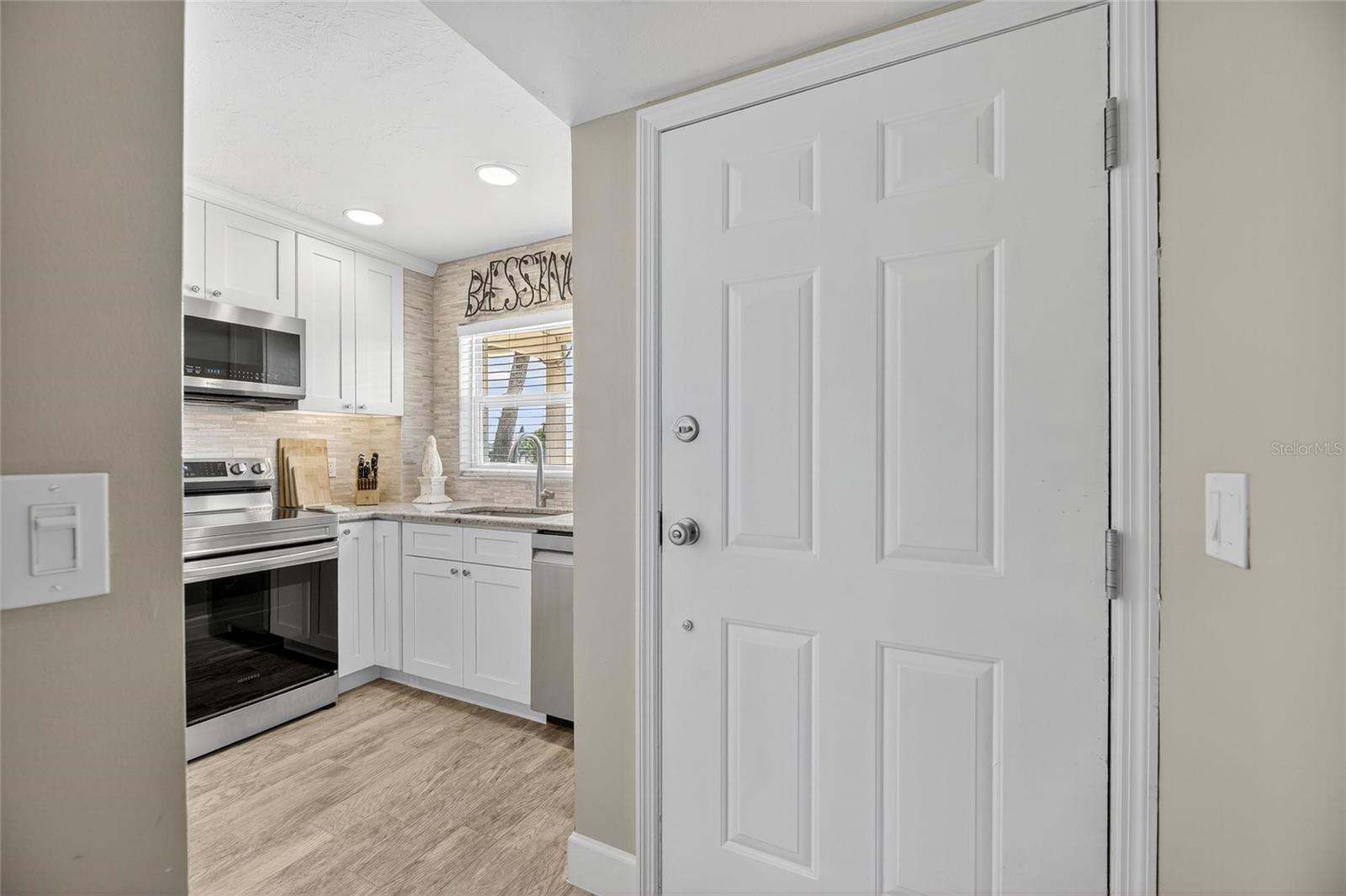 Image 11 of 81 For 1028 Apollo Beach Boulevard 114