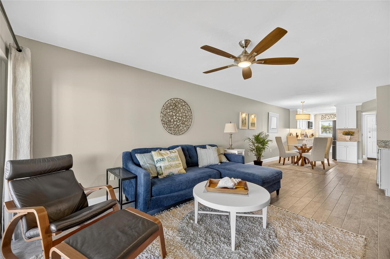 Image 15 of 81 For 1028 Apollo Beach Boulevard 114