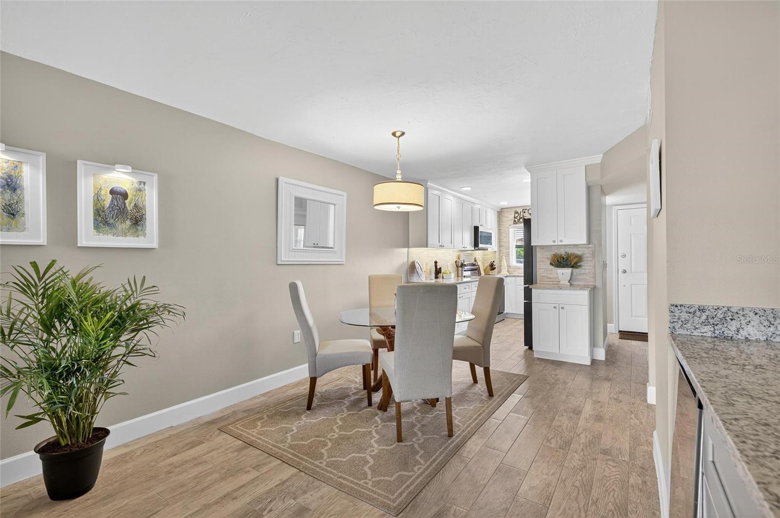 Image 22 of 81 For 1028 Apollo Beach Boulevard 114
