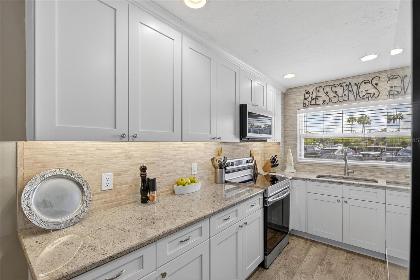 Image 27 of 81 For 1028 Apollo Beach Boulevard 114