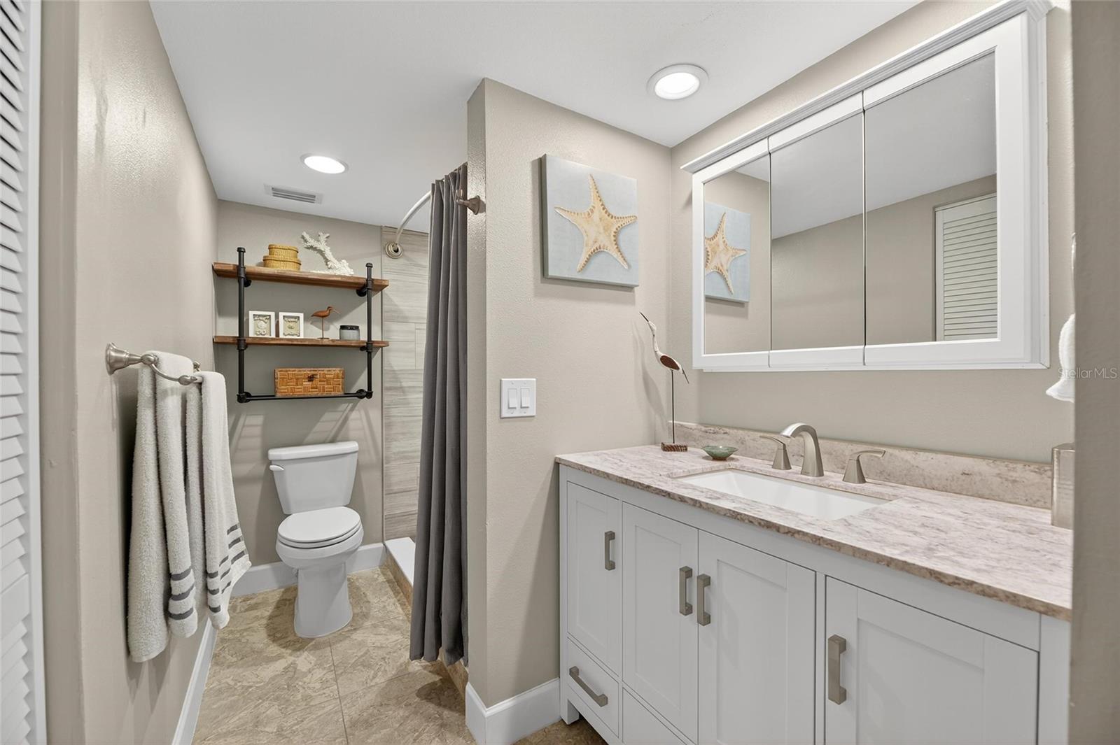 Image 39 of 81 For 1028 Apollo Beach Boulevard 114