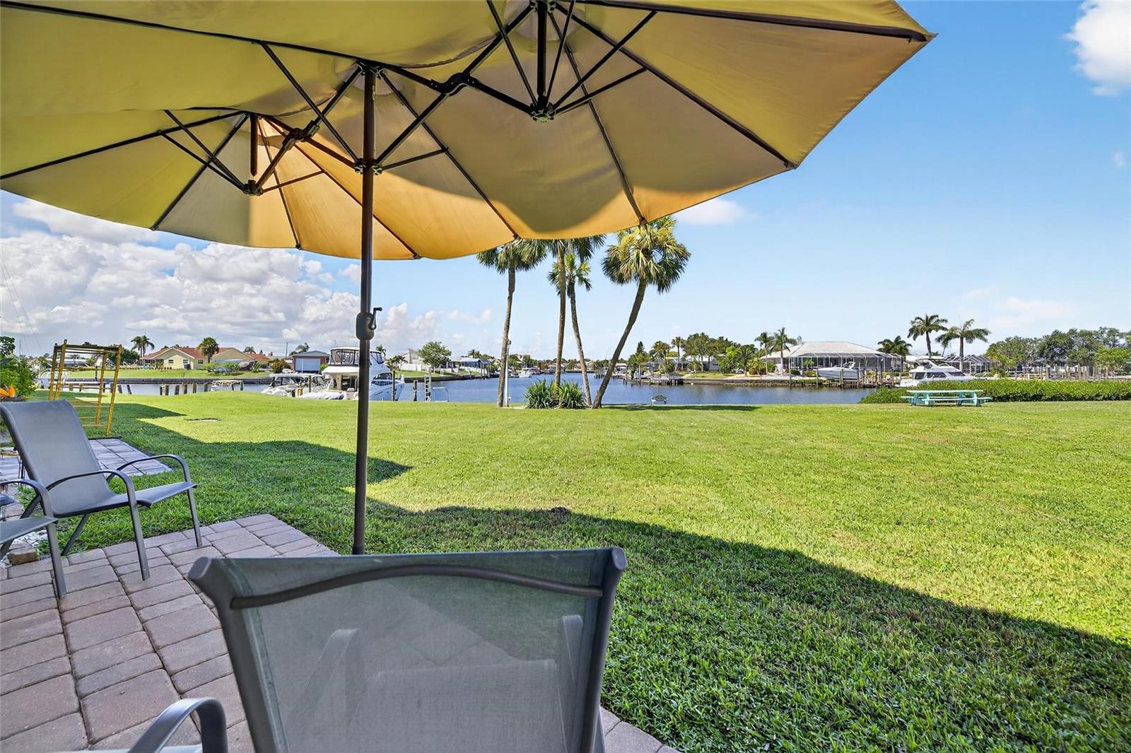 Image 53 of 81 For 1028 Apollo Beach Boulevard 114