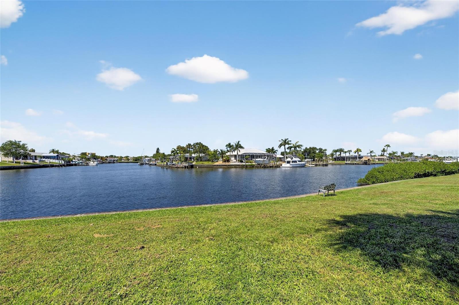 Image 58 of 81 For 1028 Apollo Beach Boulevard 114