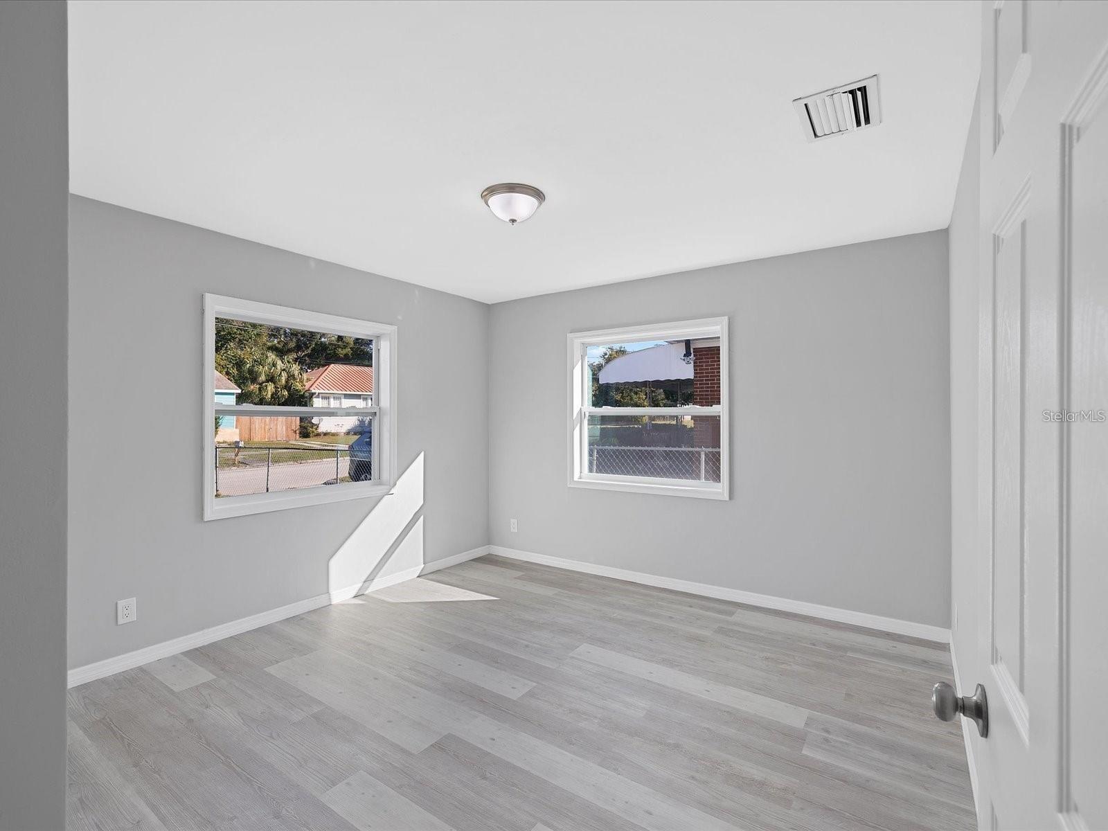 Image 10 of 25 For 701 Adalee Street