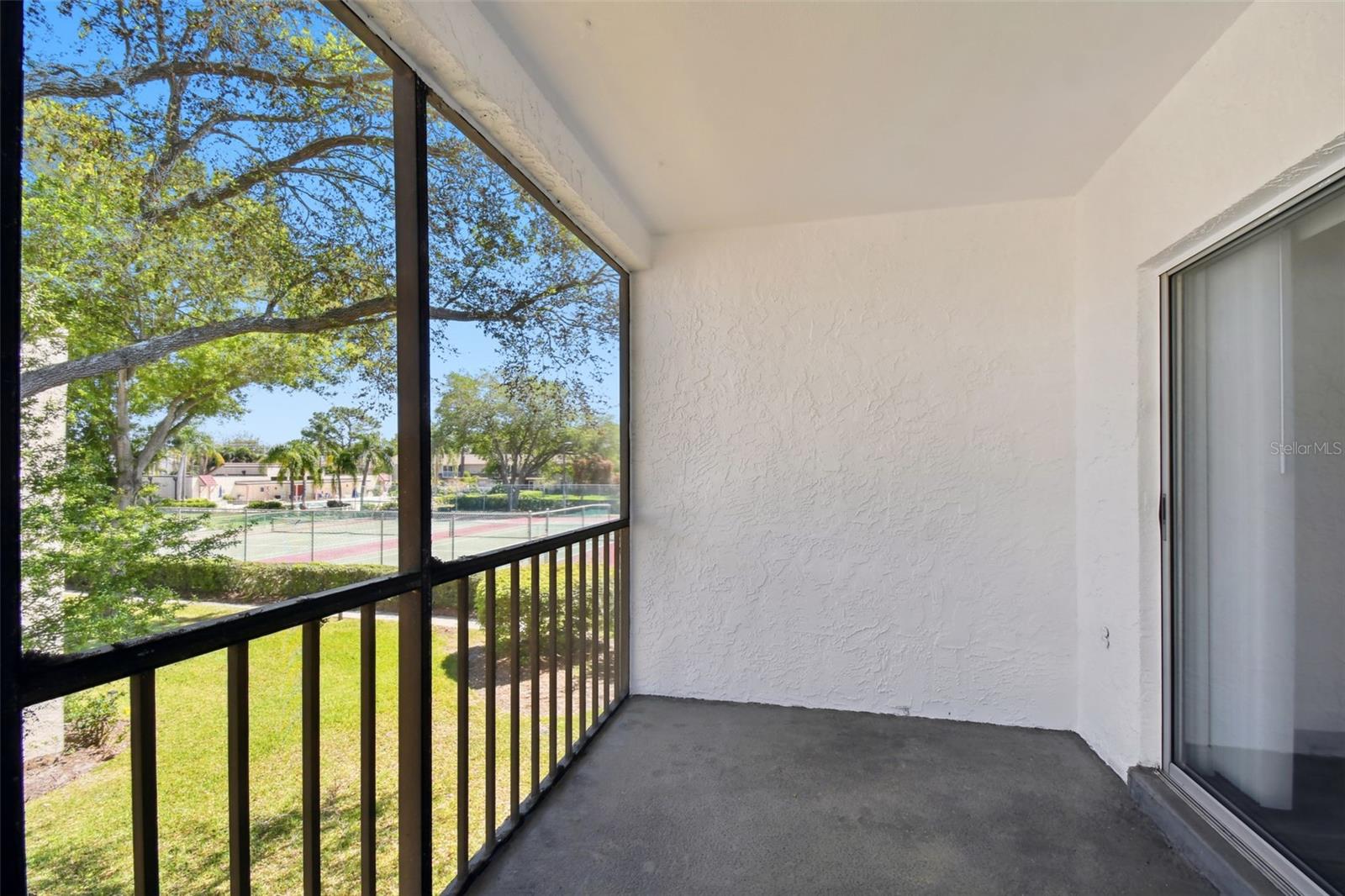 Image 19 of 44 For 9700 Starkey Road 322